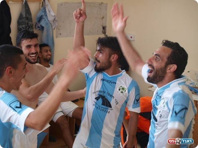 טירוף בחדר ההלבשה של כפר כנא (דאפר מחאמיד)